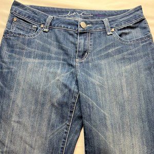 INC International Concepts Curvy Fit Denim Capri